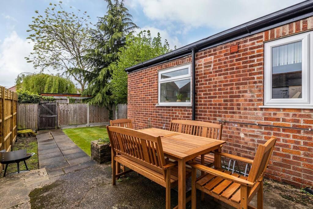 Dovecote House Beeston Private Parking 15Mins From Nottingham City Centre Close To Qmc Hospital מראה חיצוני תמונה