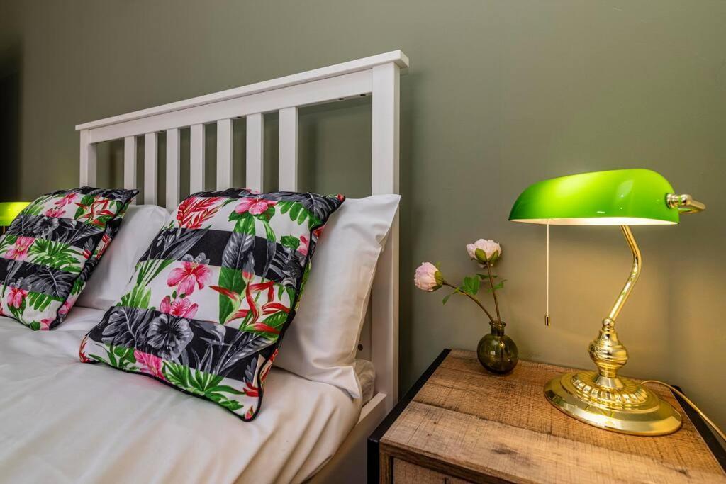 Dovecote House Beeston Private Parking 15Mins From Nottingham City Centre Close To Qmc Hospital מראה חיצוני תמונה